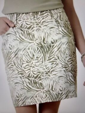 NWT Tommy Bahamas Boracay Beach Monsteria Mirage Short Skirt